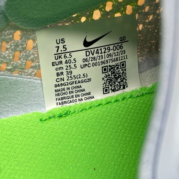 Nike ZoomX VaporFly NEXT% 3 Men Size 7.5 Racing Football Grey Blue DV4129-006 main image 4